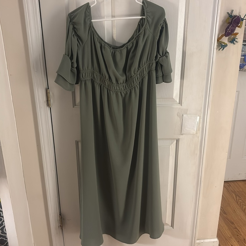 Green maxi dress empire waist